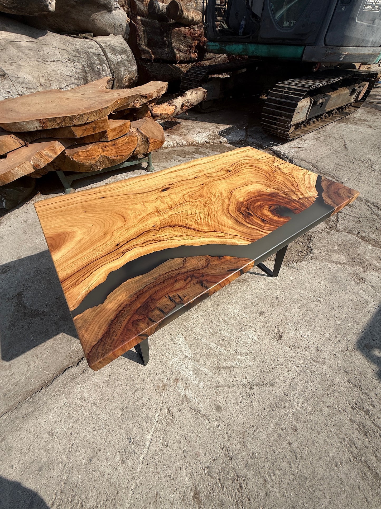 Epoxy River Dining Table 樹脂河流餐桌工作坊製作諮詢|預約選木及設計