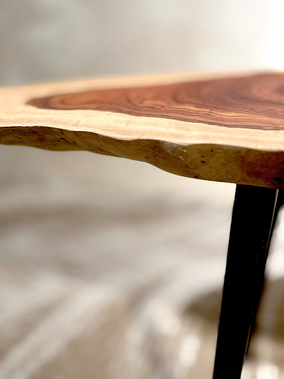 Red Camphor Teatable — ST‑009