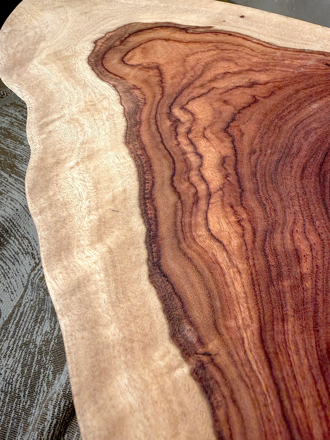 Red Camphor Teatable — ST‑009
