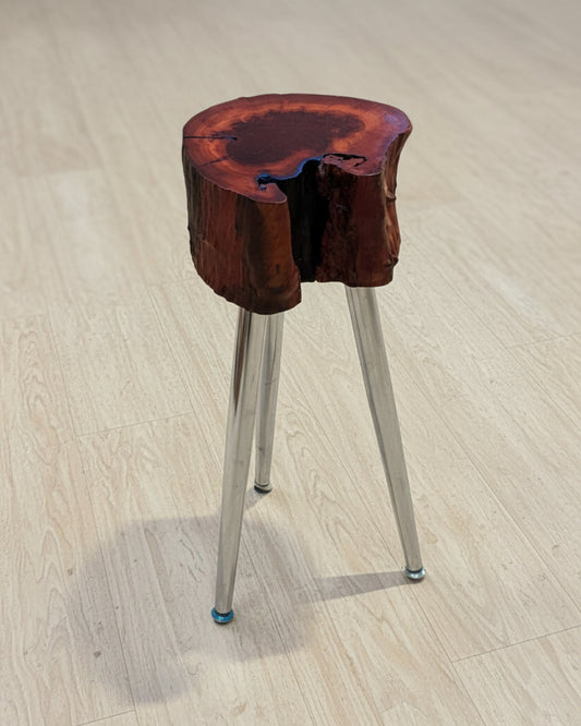 Cookie stump tea table workshop in Hong Kong at Timberbank – DIY solid wood round slab table experience