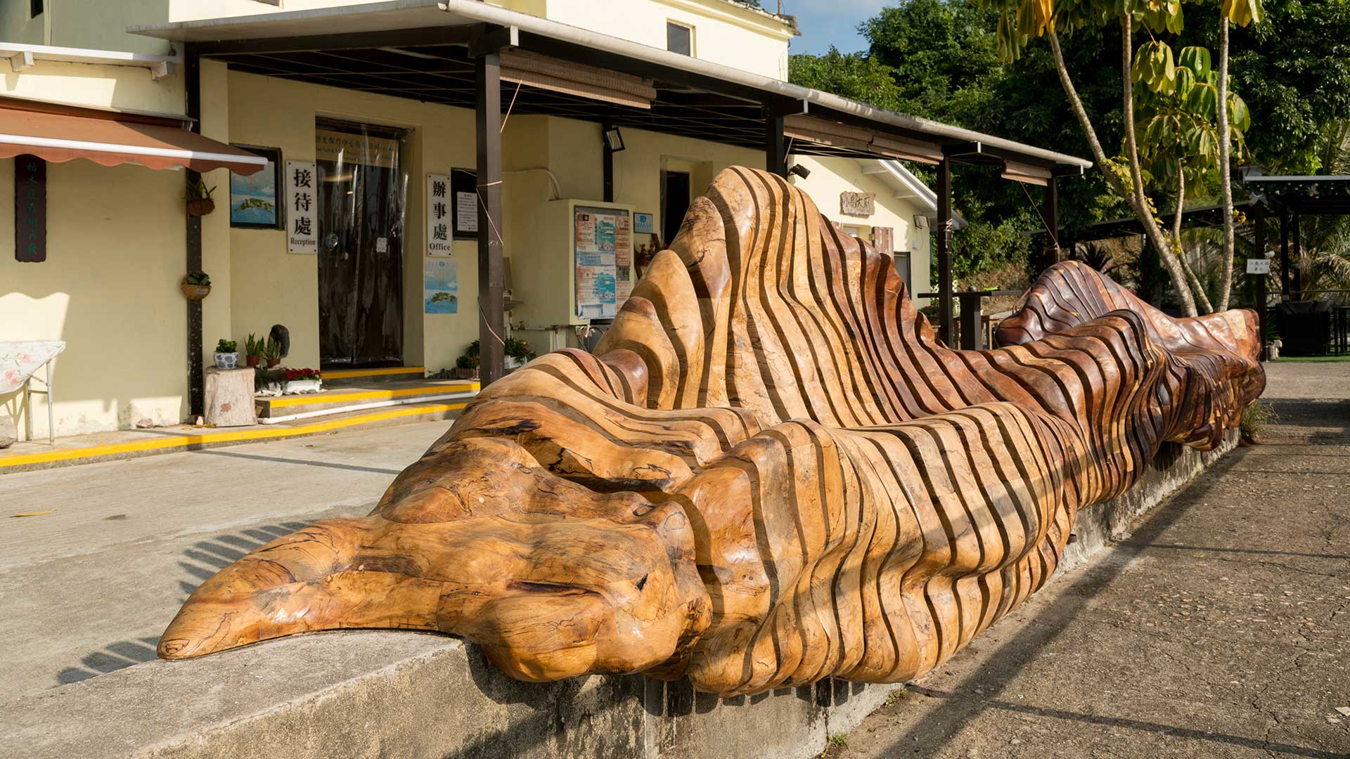 HK-Timberbank_YimTinTsai-Art-Festival_Flowing-Wave-Walking-Cloud_香港木庫_鹽田梓藝術節2019作品_流波行雲_01-(9)-1920x1080